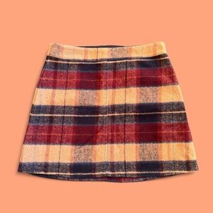 Lulu’s tan/blue/maroon plaid mini skirt